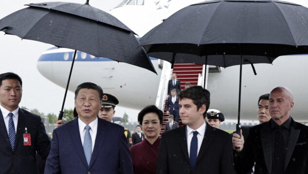 Ucrania — en los principales temas: el líder chino Xi llegó a Francia, iniciando su gira por Europa 