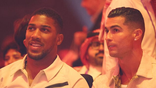 Cristiano Ronaldo y Anthony Joshua llegaron a la pelea entre Usyk y Fury