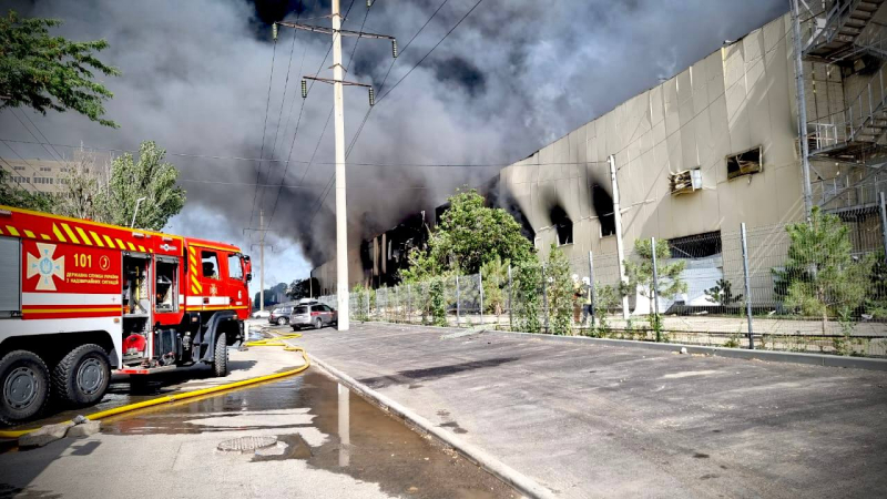 Explosiones en Odessa: misiles enemigos impactan en un objeto civil, hay heridos