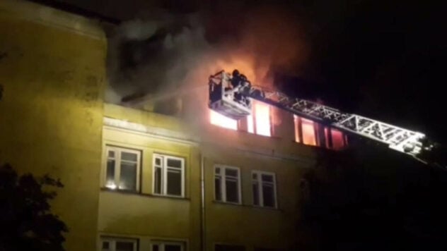 Incendio en Moscú en la Oficina de Diseño Sukhoi: el techo del edificio se derrumbó