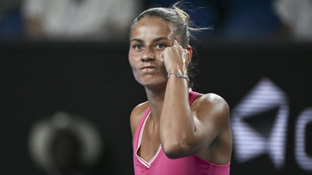 A raíz de la negativa de sus oponentes, Kostyuk alcanzó las semifinales de dobles de Roland Garros 