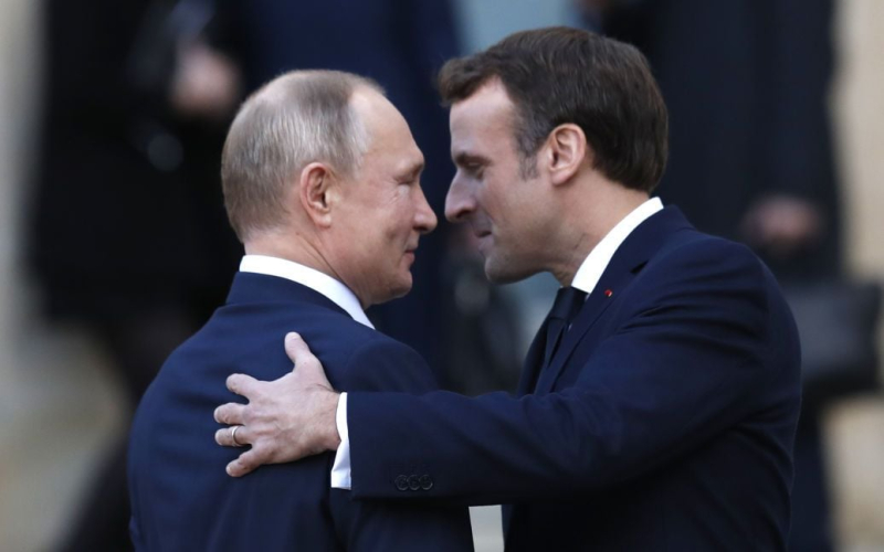 Macron anunció que está listo para reanudar el diálogo con Putin