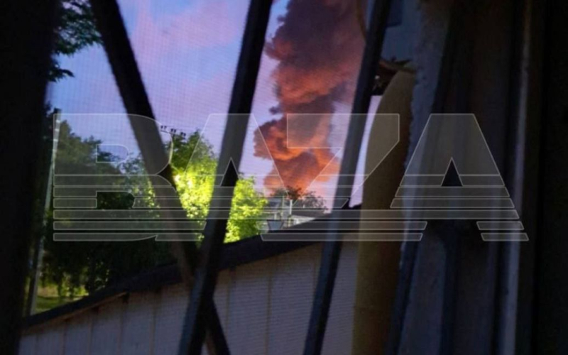 Fuego potente en El Azov ruso fue precedido por explosiones — redes sociales