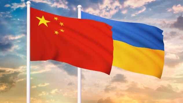 Sigamos estando del lado de la paz: el Ministerio de Relaciones Exteriores de China sobre las expectativas de la visita de Kuleba