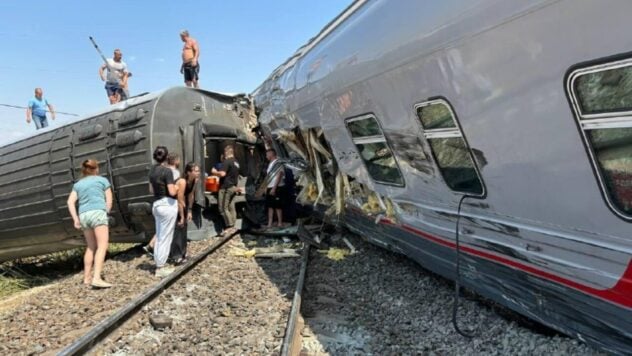 Un tren de pasajeros descarriló en Rusia: unas 100 personas resultaron heridas