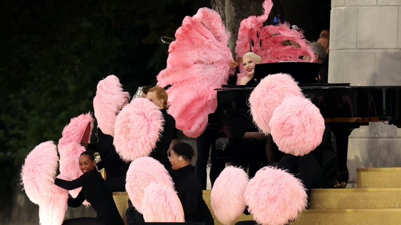 Boat Parade, Antoinette sin cabeza, Desfile de moda y actuación de Celine Dion: cómo se inauguraron los Juegos de 2024