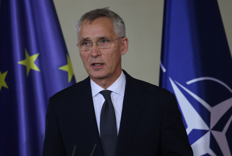Para la cumbre de la OTAN: Stoltenberg anunció nuevas ayudas a Ucrania, qué se incluirá allí