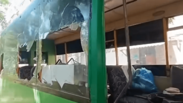 Bombardeo de Kherson el 17 de julio: una mujer resultó herida en la nuca por un pedazo de escombros