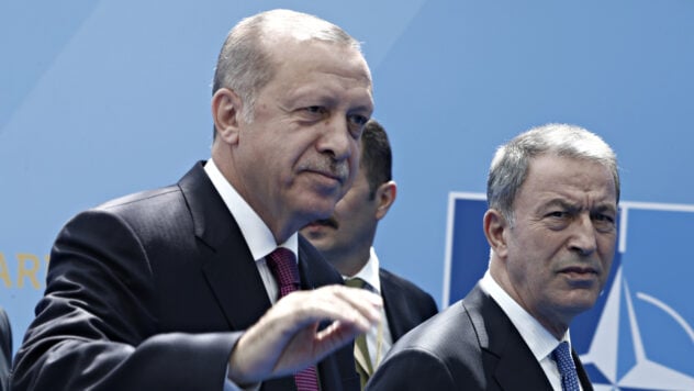 Erdogan abofeteó a un niño que se negó a besarle la mano