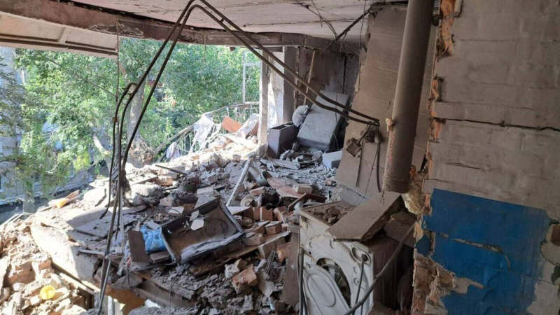 Bombardeo de Nikopol: un- Un niño de un año y una niña de 10 resultaron heridos