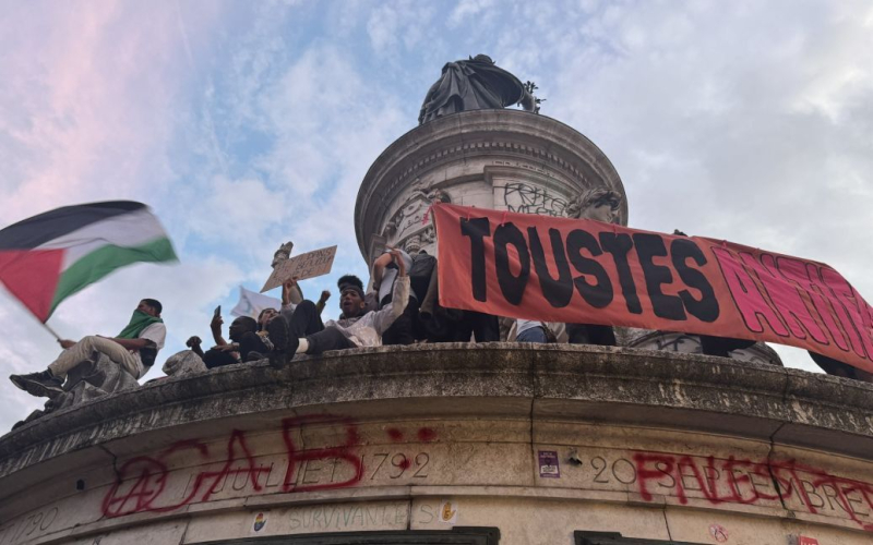 "¡Fascistas, lejos!": estallaron protestas en Francia contra el partido de extrema derecha Le Pen