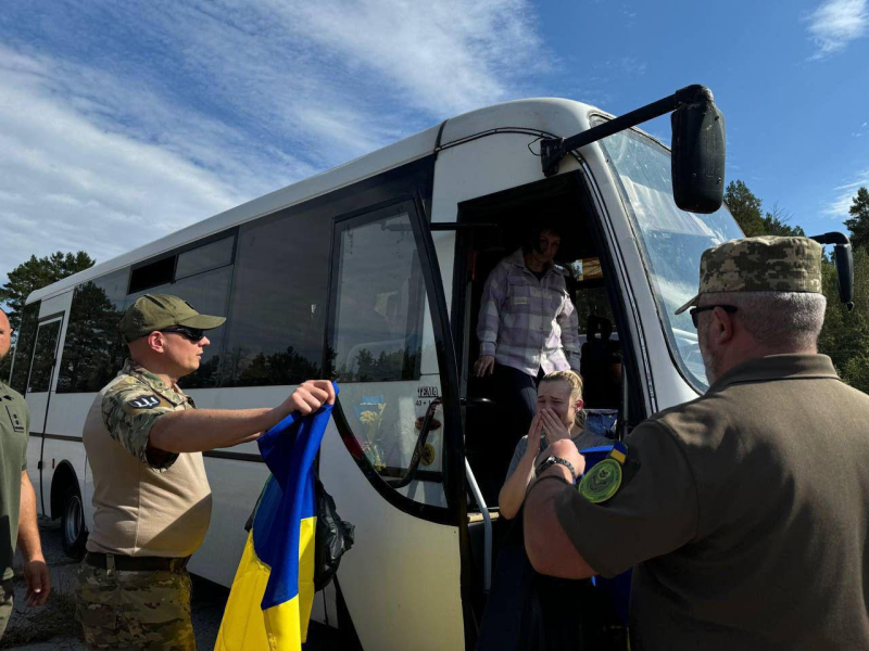 Tuvo lugar otro intercambio de prisioneros: entre ellos Lenie Umerova y los defensores de Azovstal