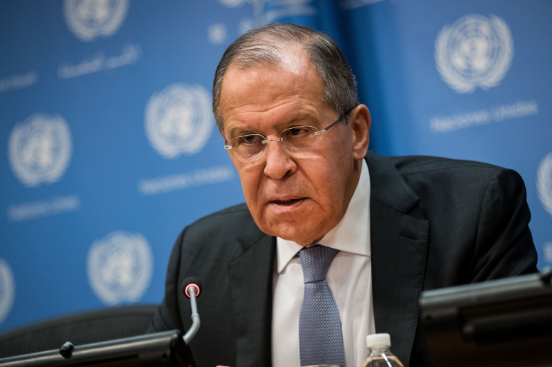 Lavrov habló sobre las negociaciones sobre los principios del Carta de la ONU, pero olvidé que Rusia la está violando flagrantemente