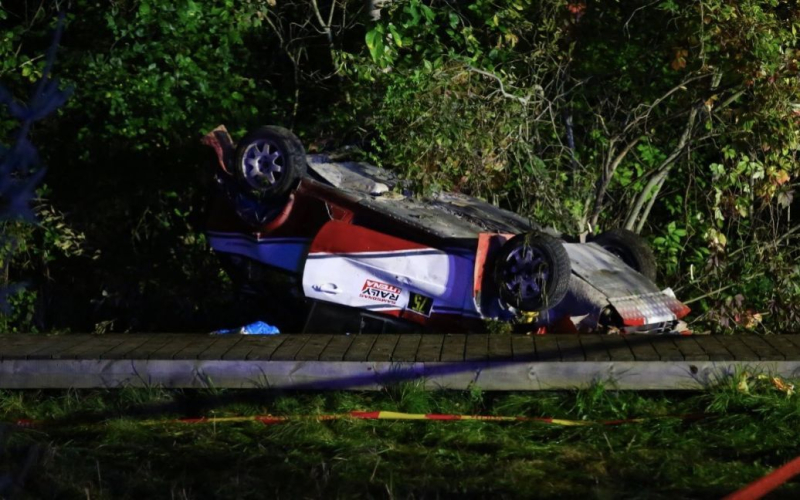 Tragedia en un rally automovilístico en Lituania: la carrera acabó en un terrible accidente (vídeo)