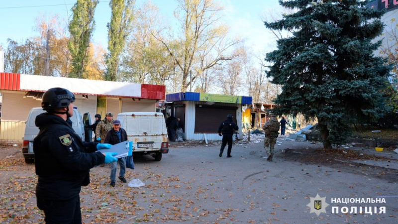 La Federación Rusa bombardeó una tienda y un mercado en Kupyansk: hay destrucción y heridos