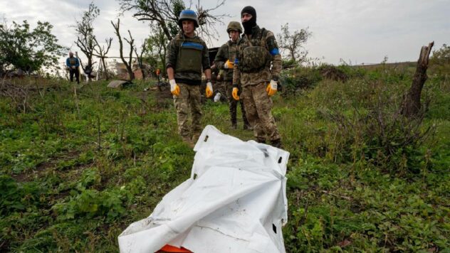 Ucrania devolvió los cuerpos de 501 militares muertos al Cuartel General de Coordinación