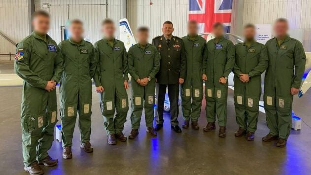 Volarán el F-16: otro grupo de pilotos ucranianos ha completado su entrenamiento en Gran Bretaña