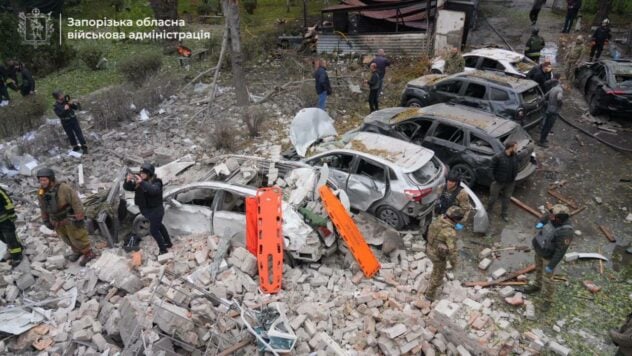 Ataque en Zaporozhye el 21 de octubre: sacaron a un hombre muerto de debajo de los escombros, 14 personas resultaron heridas