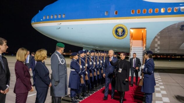 Biden llegó a Alemania, donde discutirá la guerra en Ucrania con sus aliados