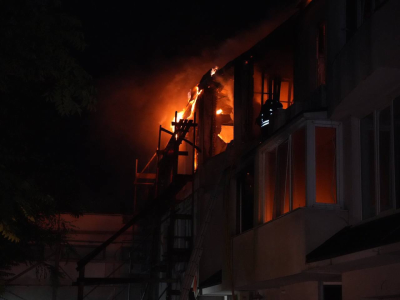 Explosión en Odessa el 19 de octubre: un misil enemigo alcanzó a un soldado privado sector, se produjeron incendios 