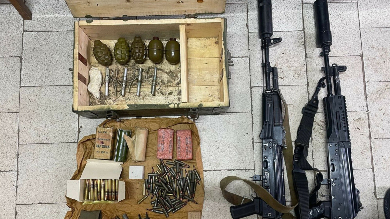 Explosivos, lanzagranadas y ametralladoras: SBU expuesto traficantes de armas capturadas