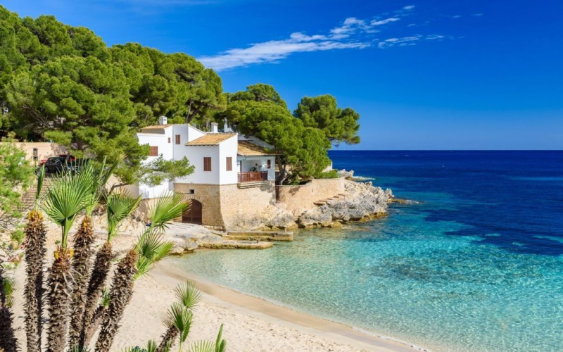 En un evento popular La España turística protesta contra el predominio de los turistas