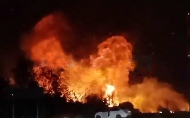 B Se escuchan explosiones en la zona rusa de Yeisk, se ha producido un incendio (vídeo)