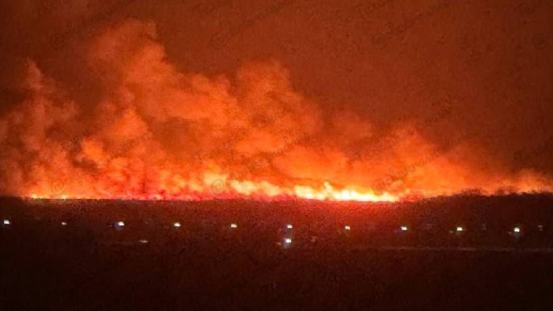 Parece el “fin del mundo”: algo arde con mucha fuerza en Krasnodar