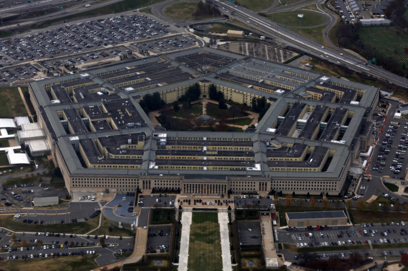 Estados Unidos está revisando su estrategia nuclear debido al creciente potencial de China y Rusia, – Pentágono