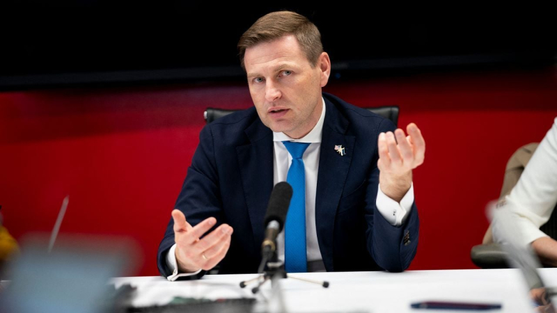 El ministro de Defensa de Estonia pidió inversiones en el complejo militar-industrial de Ucrania: no hay reservas – dar dinero