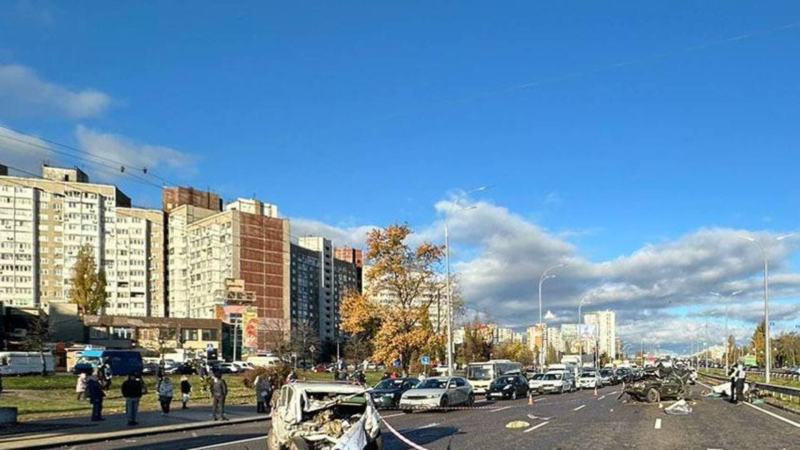 Accidente de carretera en Teremki en Kiev: el autobús se salió de la carretera, hubo muertos y heridos