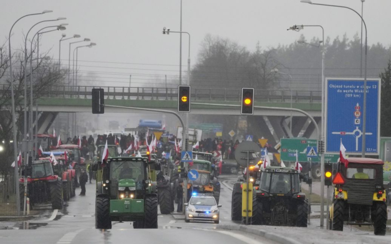 Los agricultores polacos están dispuestos a bloquear toda la frontera oriental con Ucrania: detalles