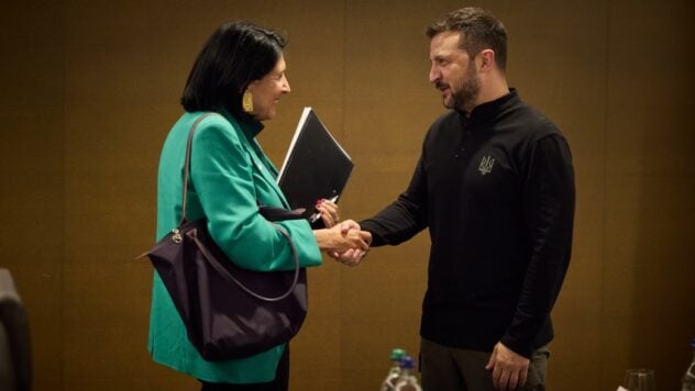 Zelensky se reunió con Zurabishvili en París: los ucranianos son cercanos al pueblo georgiano