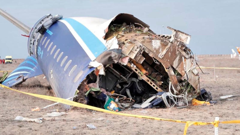 "Estamos esperando los resultados de la investigación", comentó el Kremlin sobre el accidente aéreo. en Kazajstán