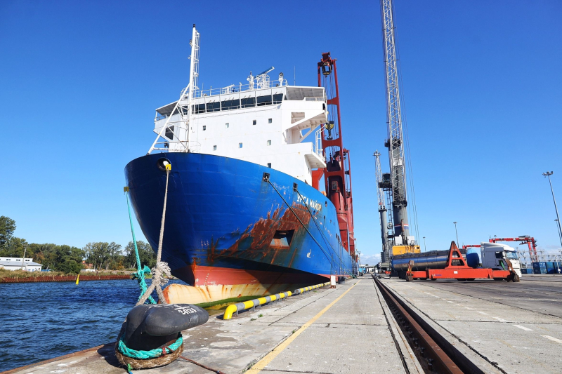 Había una valiosa carga a bordo: el barco ruso Ursa Mayor se hundió frente a las costas de España