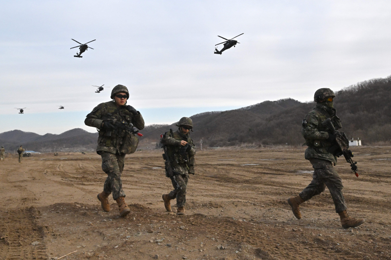 Las tropas de la RPDC están estableciendo puestos de observación adicionales por temor a los drones ucranianos, - GUR