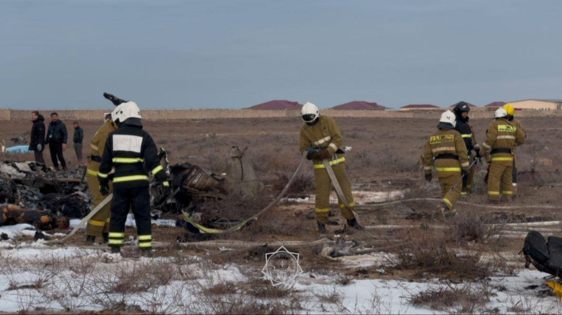 Accidente aéreo en Kazajstán: todo lo que sabemos, por qué la Federación Rusa está involucrada y cómo continuará la investigación