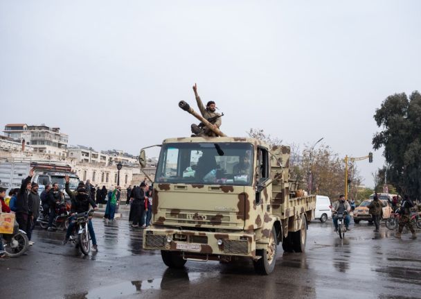 Punto de inflexión: celebrar en las calles del derrocamiento del régimen de Assad en Siria (foto, vídeo)