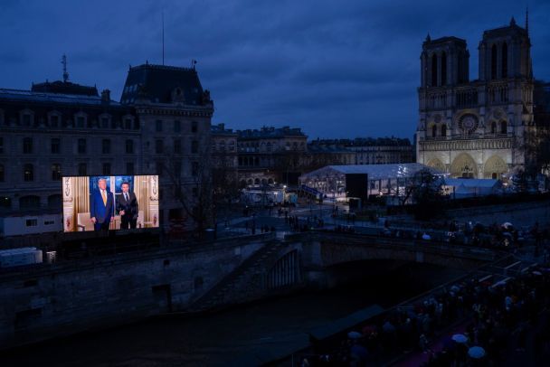 Inaugurada la catedral de Notre Dame en Francia (foto)