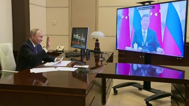 Xi Jinping y Putin celebraron una Conversación vía enlace de video: hablaron sobre la cooperación entre países