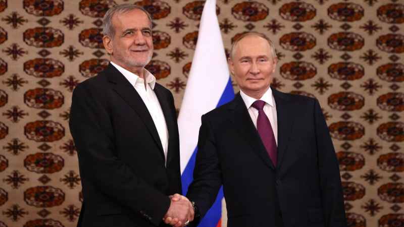 El presidente iraní, Pezeshkian, llega a Moscú para reunirse con Putin