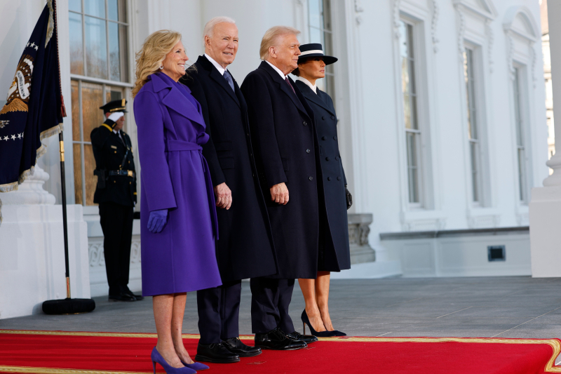 Trump ya llegó a la Casa Blanca: se prevé una fiesta del té con Biden