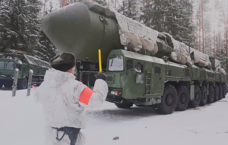 Rusia inicia ejercicios de lanzamiento encubierto de misiles nucleares Yars problemáticos