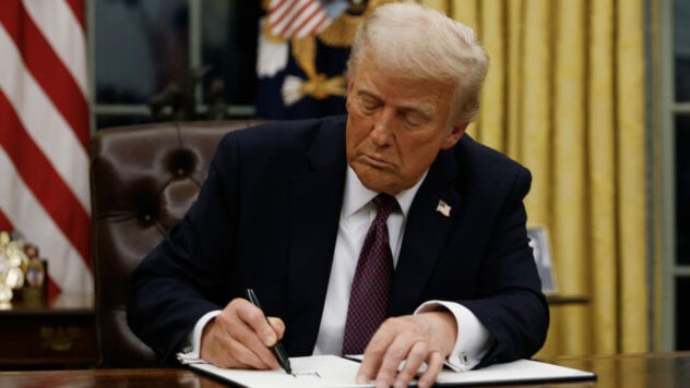 Trump prohíbe a las atletas transgénero competir en deportes femeninos
