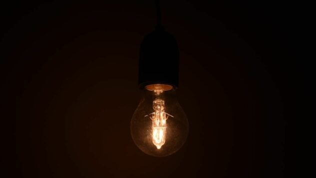 en Ukraine, el 17 de marzo, fuera de Light & mdoash; uchreenenergo
