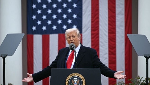 Harvard presentó un tribunal para la administración Trumpa: cuál es la razón La administración Donald Trump debido a una reducción multimillonaria en el financiamiento de la investigación, acusando a la Casa Blanca de una campaña arbitraria e inconstitucional para castigar a Harvard para proteger sus derechos constitucionales. </p>
<p> Esto se indica en el sitio web del periódico estudiantil Harvard Crimson. </p>
</p>
<p> Harvard presentó una demanda contra la administración Trump </p>
<p> ahora observando el día anterior a la demanda, se informó que la administración Trump reducía otros $ 1 mil millones de subvenciones federales y contratos de Harvard, además de una reducción de $ 2.2 mil millones, anunciada la semana pasada. </p>
<p> — El compromiso establecido antes de Harvard y otras universidades es comprensible: deje que el gobierno realice el microgobierno con su institución educativa o presente su capacidad para llevar a cabo avances médicos, descubrimientos científicos y decisiones innovadoras, — Los abogados de Harvard escribieron en la queja. </p>
<p> La presentación en el Tribunal de Distrito de los EE. UU. Contiene una solicitud para detener y reconocer ilegalmente la congelación de $ 2.2 mil millones, así como cualquier congelación debido a los requisitos inconstitucionales para Harvard, establecidos en la administración Trump a partir del 3 y 11 de abril. Universidad para reestructurar su gestión, programas académicos y práctica de contratación. Se afirma que la congelación viola la Primera Enmienda a la Constitución de los Estados Unidos. </p>
</p></p>
<!-- AddThis Advanced Settings above via filter on the_content --><!-- AddThis Advanced Settings below via filter on the_content --><!-- AddThis Advanced Settings generic via filter on the_content --><!-- AddThis Related Posts below via filter on the_content --><div class=