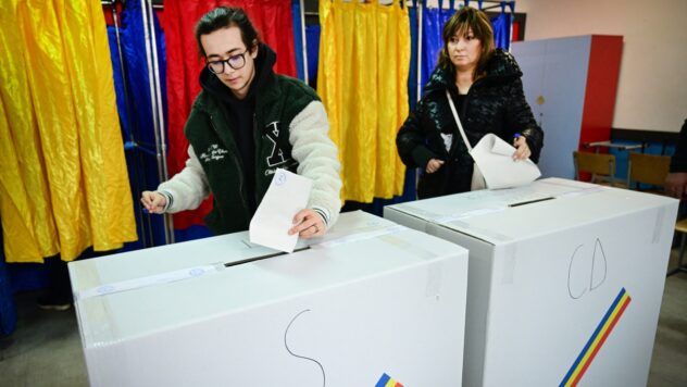 Los candidatos de Romania President fueron igual a apoyar antes de la segunda ronda