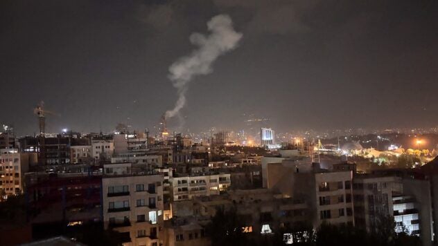 Israel ha inflado una serie de tomas iranianas: entre los objetivos ndash; el complejo nuclear; Noche del 21 de junio, Israel infligió una serie de choques en las instalaciones militares y nucleares de Irán. </p>
<p> Esto es informado por los tiempos de Israel. Las operaciones involucraron a unos 50 combatientes que cayeron más de 150 municiones para docenas de objetivos importantes en Irán. </p>
<p> Ahora están observando la dirección principal de los impactos es la región de Isfahan, donde se encuentran los objetos asociados con el programa nuclear iraní. En particular, atacaron el complejo nuclear y las fábricas en las que se producen centrifugadoras. </p>
<p> Según el ejército israelí, esto dañó significativamente la infraestructura y causó daños significativos a las capacidades de producción de Irán. </p>
<p> Además, Israel ha neutralizado a cuatro lanzadores de misiles balísticos que estaban en preparación para el combate. Las FDI señalaron que estas actitudes fueron destruidas incluso antes de que Irán lograra infligir un golpe de misil a Israel. </p>
<p> También entre los objetivos estaban los objetos asociados con los drones — Los camiones que se utilizan para lanzar drones, así como infraestructura para almacenar y lanzar misiles, radares y sistemas de defensa aérea. </p>
<p> Anteriormente, el ejército israelí informó la liquidación del Cuerpo Revolucionario Revolucionario Islámico (KSIR), Aminpur Judaki, responsable de los ataques de los drones. </p>
</p>
</p>
</p>
<h3> Temas relacionados: </h3>
<p> Israeliranvoy en Israel</p>
<!-- AddThis Advanced Settings above via filter on the_content --><!-- AddThis Advanced Settings below via filter on the_content --><!-- AddThis Advanced Settings generic via filter on the_content --><!-- AddThis Related Posts below via filter on the_content --><div class=