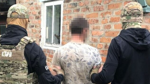 aviación vocalizada aviación en el khmelnitchina: sbu sbu. 

<p> en la región de Zhytomyr detuvo al agente FSB, quien transmitió los datos enemigos para ataques con misiles en los aeródromos de las fuerzas armadas de Ucrania. </p>
<p> <l2> Fide el avión del techo </h2>
<p> El hombre de 41 años reclutó el servicio de inteligencia ruso en febrero de este año a través de Telegram. Tuvo que identificar ganancias rápidas y transmitir las coordenadas de los aeródromos de defensa operativa, así como los horarios de salidas y aterrizajes de aviones de combate de las fuerzas armadas. revelado y documentado. </p>
<p> Después de que el traidor fue detenido en el lugar de residencia en la región de Zhytomyr, los investigadores de SBU informaron al agente sobre la sospecha bajo la Parte 2 del Artículo 111 del Código Penal de Ucrania (traición estatal en condiciones de ley marcial). Confiscación de la propiedad. </p>
<p> Los eventos complejos fueron llevados a cabo por empleados de SBU en la región de Khmelnitsky bajo el liderazgo procesal de la Oficina del Fiscal Regional. </p>
</p>
</p>
</p>
<h3> Temas relacionados: </h3>
<p> Guerra en Bushpuni ucraniano</p>
<!-- AddThis Advanced Settings above via filter on the_content --><!-- AddThis Advanced Settings below via filter on the_content --><!-- AddThis Advanced Settings generic via filter on the_content --><!-- AddThis Related Posts below via filter on the_content --><div class=