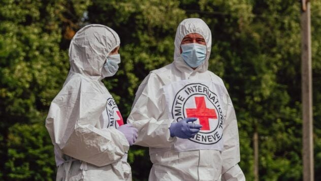 El ministerio de los asuntos internos de los rusos, cuyos cuerpos fueron transferidos bajo el tipo de absorción militar